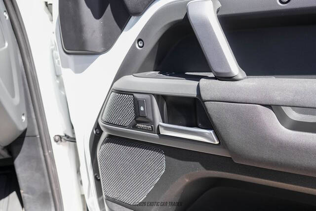 2023 Land Rover Defender 90 X-Dynamic SE