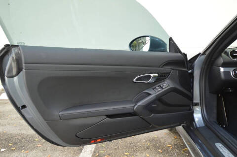 2025 Porsche 718 Cayman S