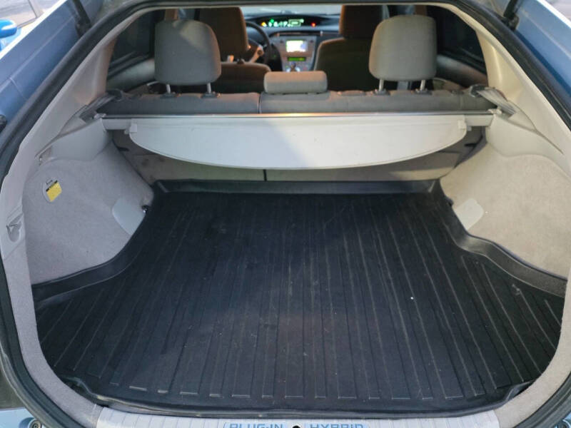 2012 Toyota Prius Plug-in Hybrid