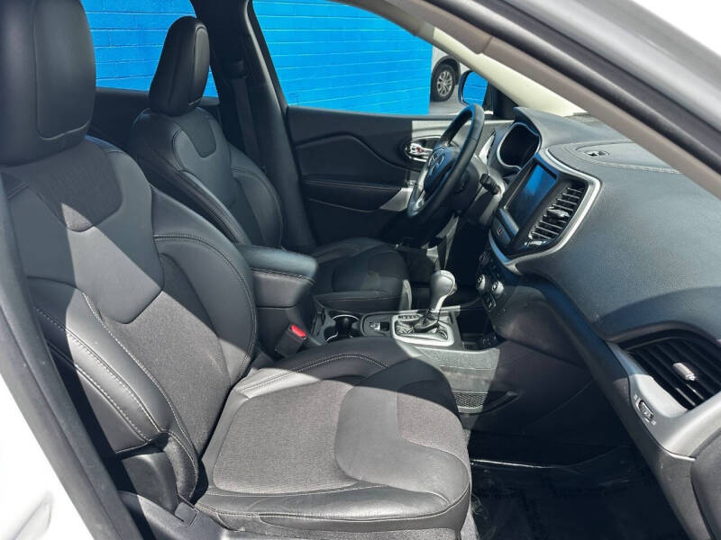 2018 Jeep Cherokee Latitude Plus