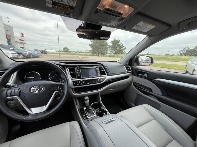 2019 Toyota Highlander XLE