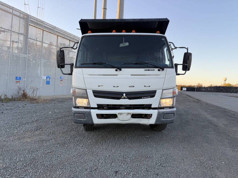 2012 Mitsubishi Fuso FE180