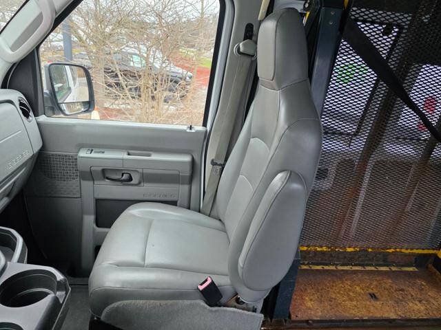 2012 Ford E-Series E-350 SD