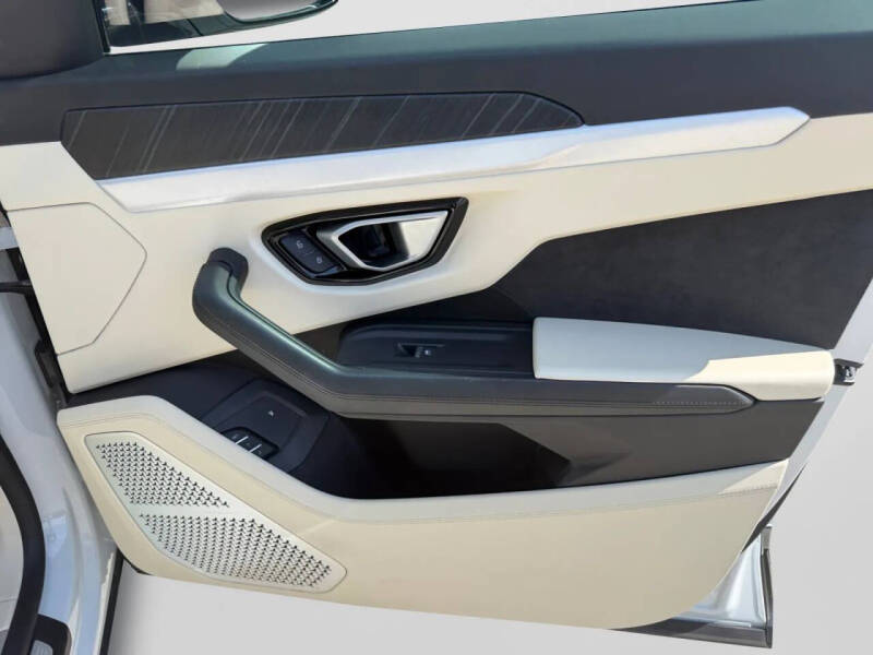 2019 Lamborghini Urus