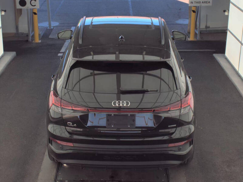 2024 Audi Q4 e-tron quattro Premium Plus 55