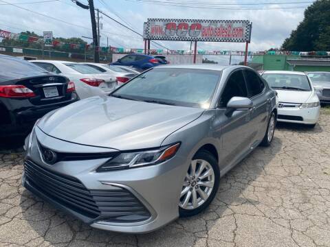 2018 Toyota Camry for sale at GCC AUTO SALES 2 in Gainesville GA