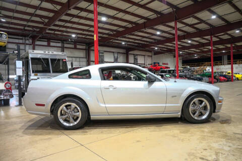 2005 Ford Mustang GT Premium