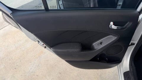 2016 Kia Forte5 SX