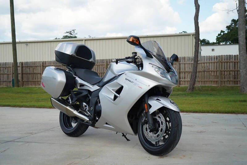 2011 Triumph Sprint GT 1050