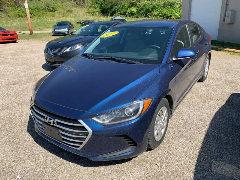2017 Hyundai Elantra for sale at Court House Cars, LLC in Chillicothe OH