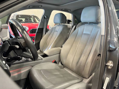 2017 Audi A4 2.0T quattro Prestige