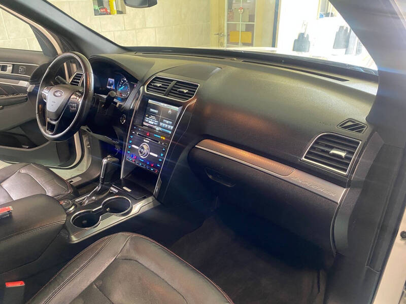 2016 Ford Explorer Sport