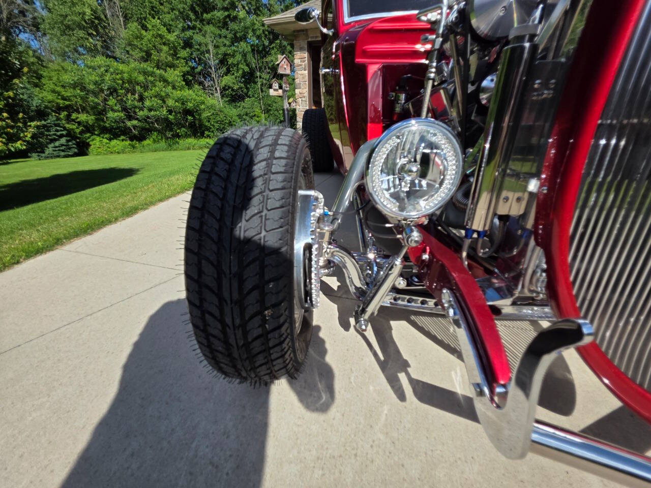 1933 Ford Coupe 22