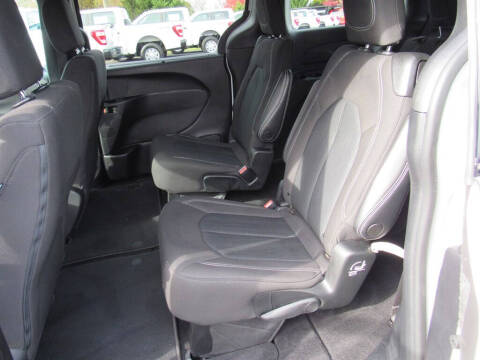 2022 Chrysler Pacifica Touring