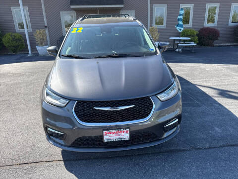 2022 Chrysler Pacifica Touring L