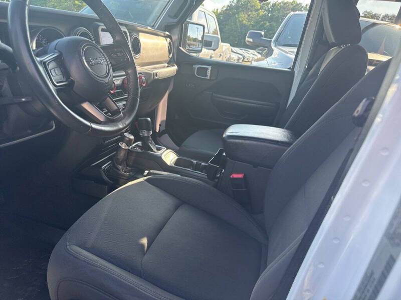 2021 Jeep Gladiator Willys