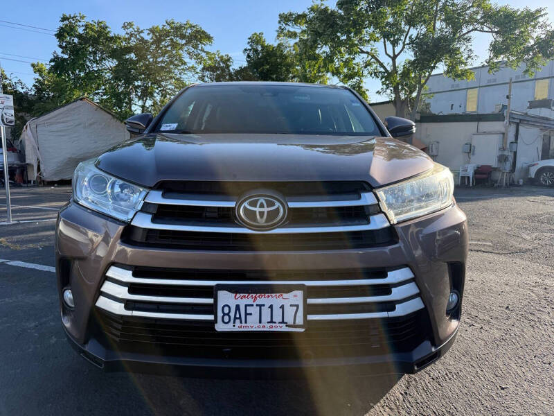 2017 Toyota Highlander LE Plus