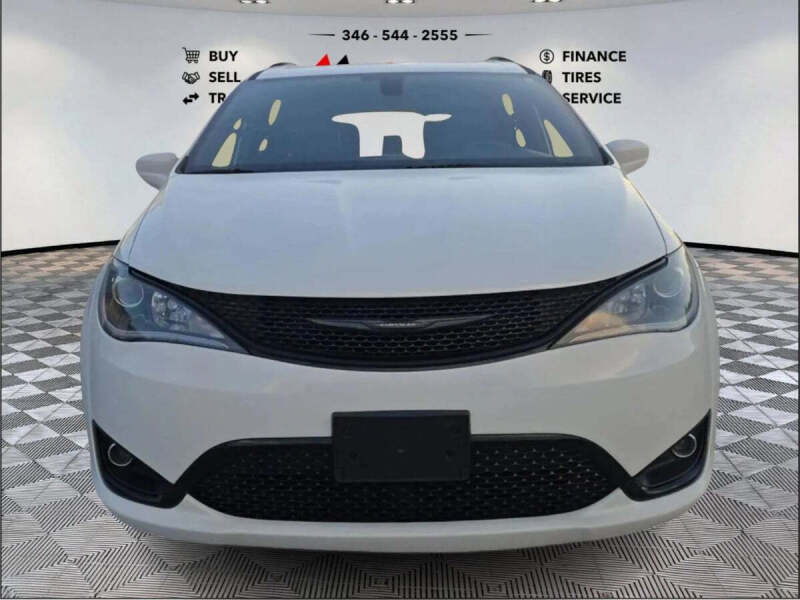 2019 Chrysler Pacifica Touring L Plus