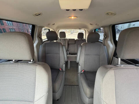 2012 Volkswagen Routan S