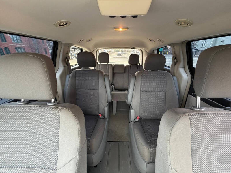2012 Volkswagen Routan S
