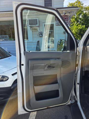 2010 Ford E-Series E-250