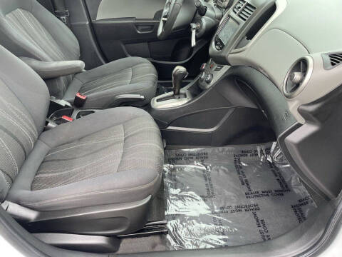 2016 Chevrolet Sonic LT Auto