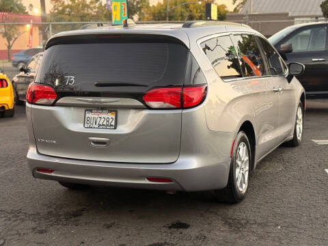 2021 Chrysler Voyager LXi