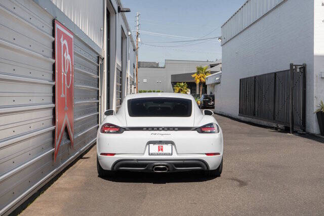 2017 Porsche 718 Cayman
