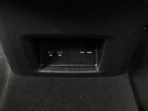 2025 Volkswagen Atlas Cross Sport SE 4Motion