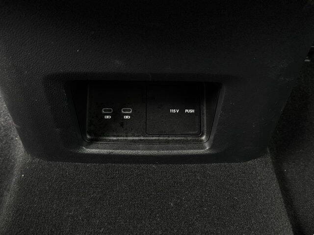 2025 Volkswagen Atlas Cross Sport SE 4Motion