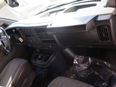 2022 Chevrolet Express 3500