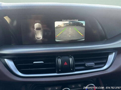 2018 Alfa Romeo Stelvio Sport