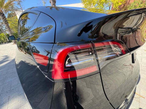 2024 Tesla Model Y Long Range