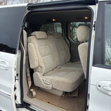 2005 Kia Sedona