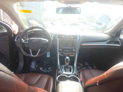 2016 Ford Fusion SE