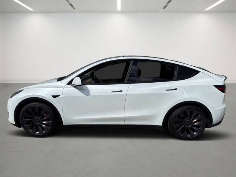2025 Tesla Model Y Performance