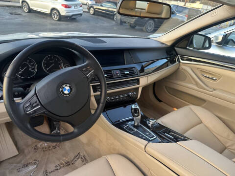 2012 BMW 5 Series 528i xDrive