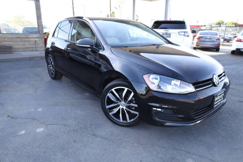 2016 Volkswagen Golf TSI SE
