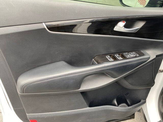 2019 Kia Sorento LX V6