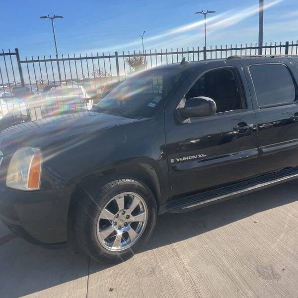 2007 GMC Yukon XL for sale at Green Light Auto in Bridgeton, NJ