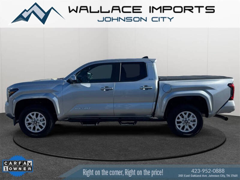 2024 Toyota Tacoma SR5's photo