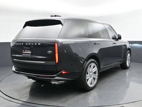 2023 Land Rover Range Rover P400 SE LWB