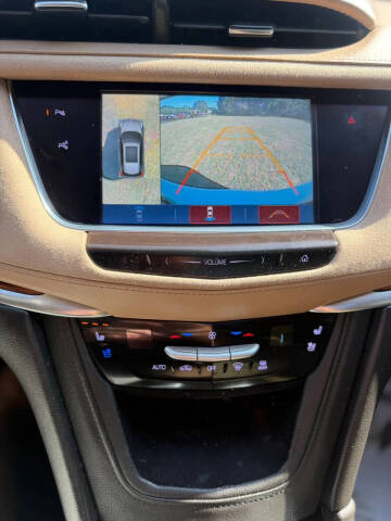 2018 Cadillac XT5 Platinum