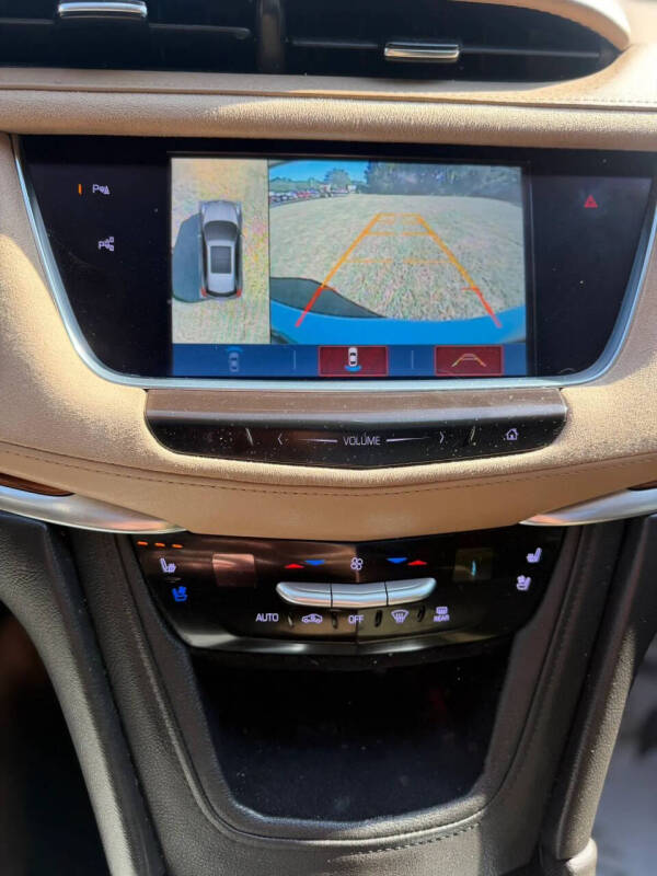 2018 Cadillac XT5 Platinum