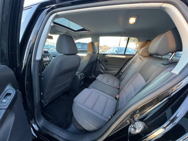 2013 Volkswagen Golf 2.5L PZEV