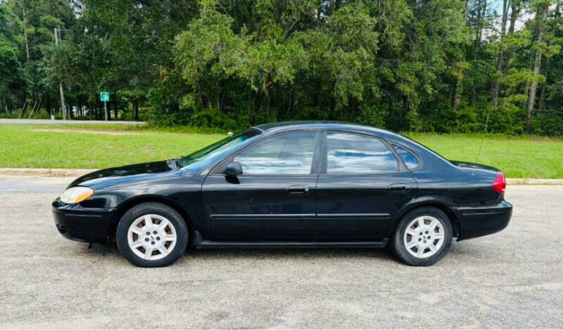 2006 Ford Taurus SE