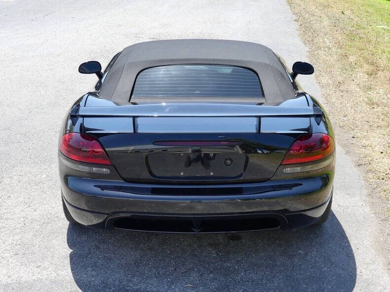 2004 Dodge Viper SRT-10