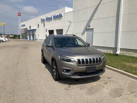 2019 Jeep Cherokee for sale at Tom Wood Honda in Anderson IN