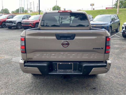 2024 Nissan Frontier PRO-X