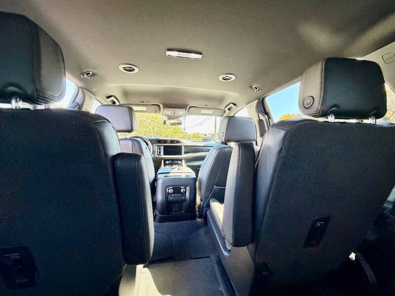 2023 GMC Yukon Denali